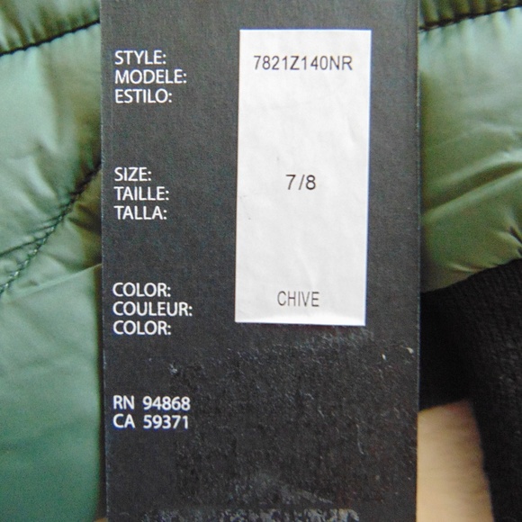 Bernardo Ultra-Light Bomber Jacket NWT - Picture 3 of 7